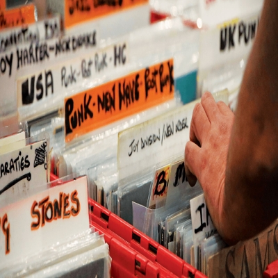 Buying vinyl records for investment