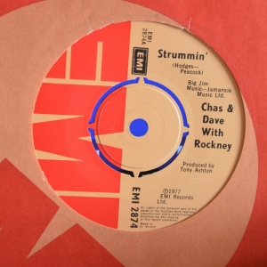 Strummin' Image