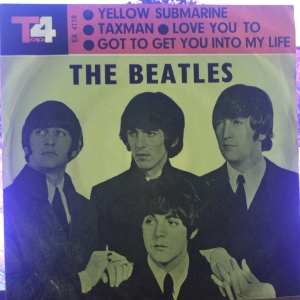 Yellow Submarine Image