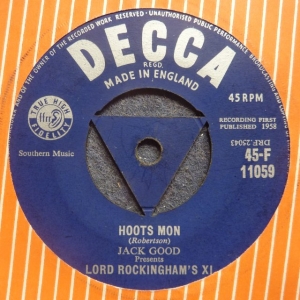 Hoots Mon Image