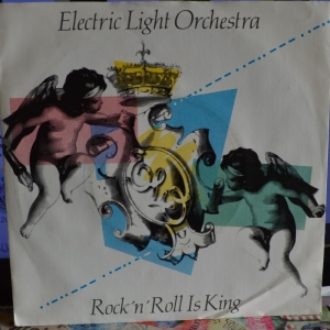 Rock 'N' Roll Is King Image