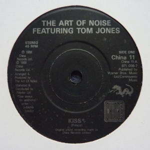 Kiss Image